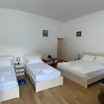 Appartement Dora *