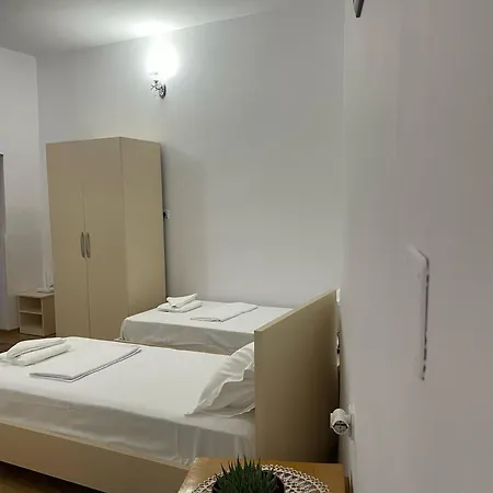 Apartment Dora Berat