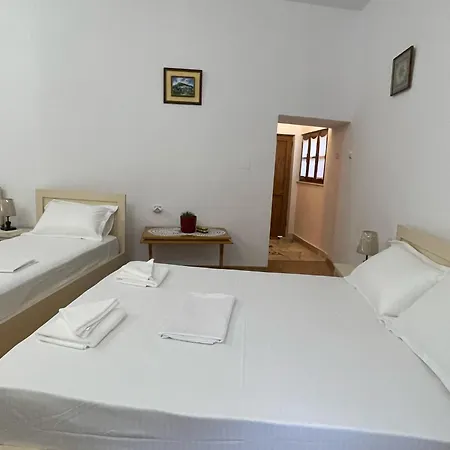 Apartment Dora Berat