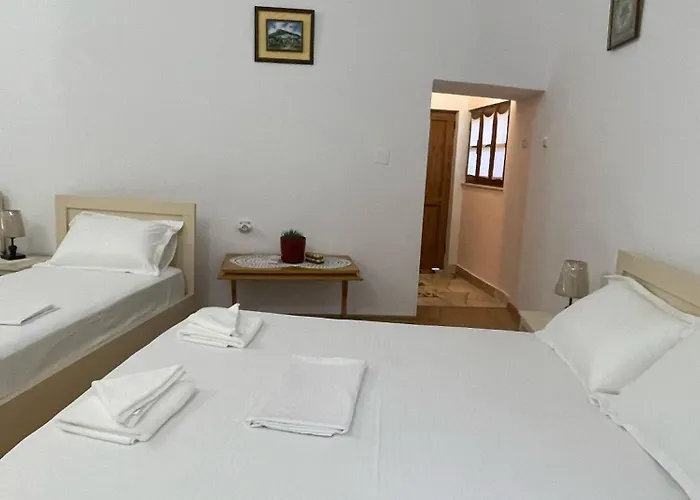 Apartament Dora Berat